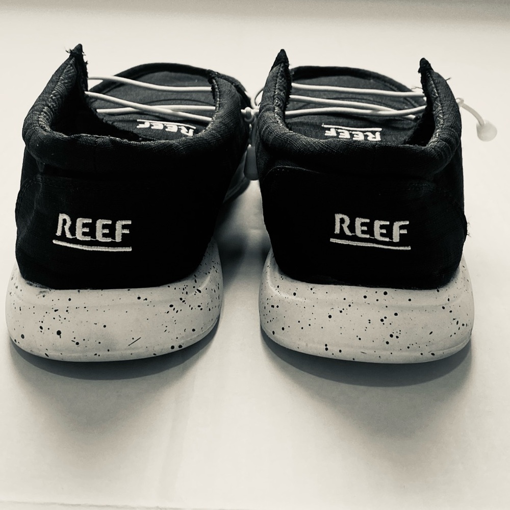 REEF Cushion Coast Slip On Shoes In‎ Black & White - Picture 8 of 9